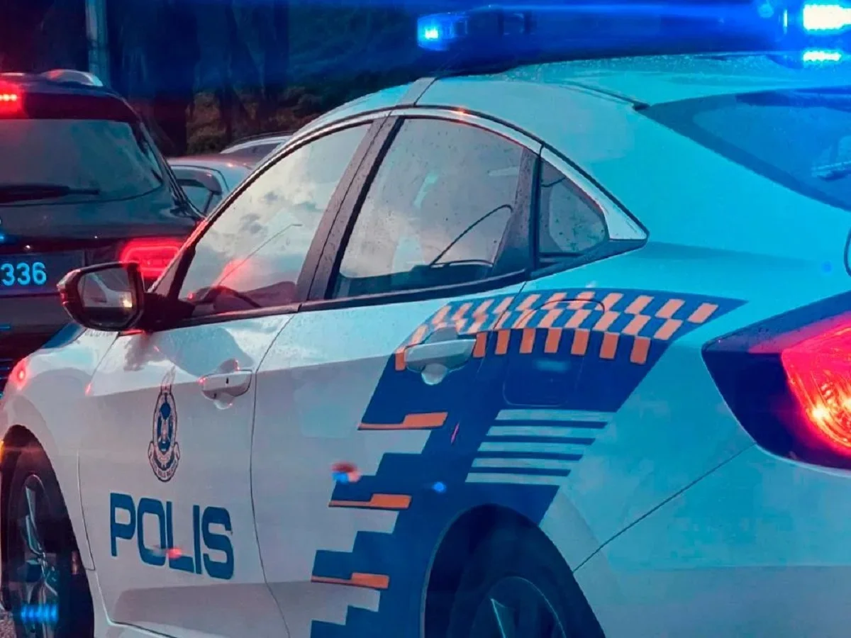 Two men who led police on Bukit Antarabangsa chase charged in three courts