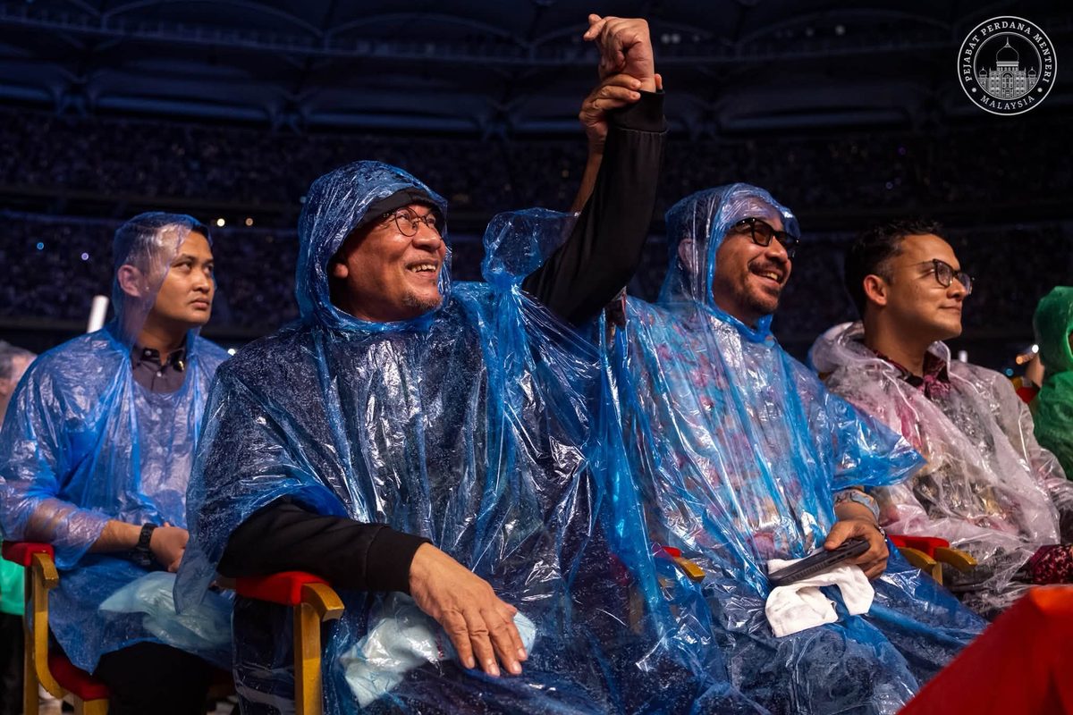Anwar congratulates Siti Nurhaliza on soulful Gema Bumantara&nbsp;performance