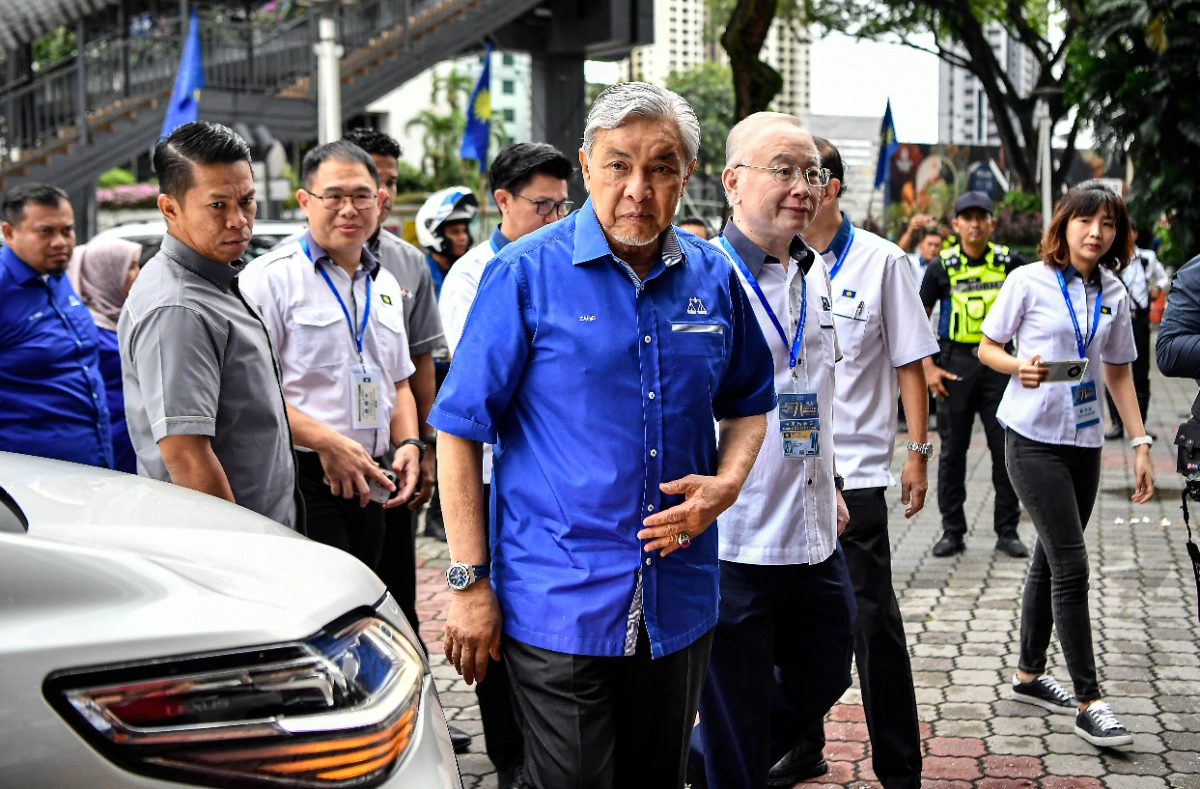 MCA-BN seat talks not yet positive, says Wee Ka Siong