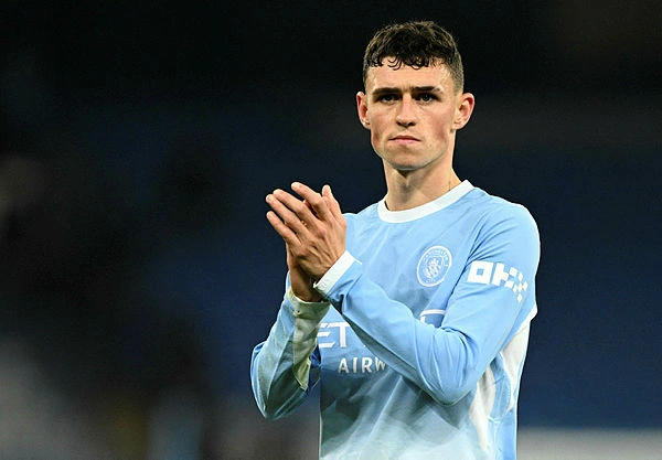 ‘Unbelievable’ Foden back in the groove with treble in Man City rout