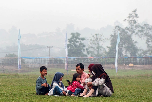 Forest fires: Malaysia offers assets, personnel to assist Indonesia – Zahid Hamidi