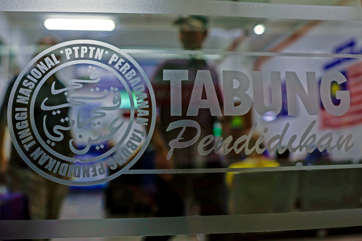 Graduates earning up to RM3,000 to repay PTPTN loans from RM50 monthly