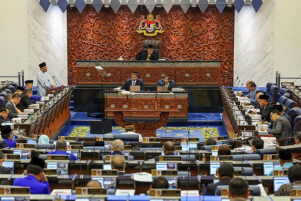 Opposition constituencies not sidelined in development funding – Anwar