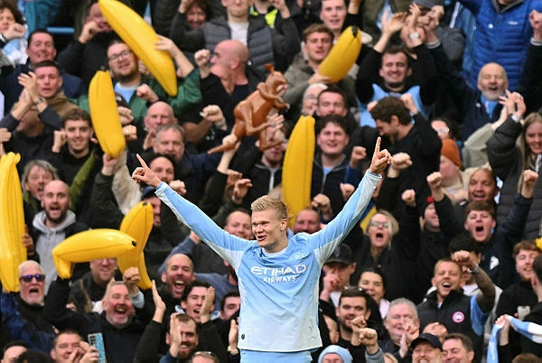 Haaland stars in Man City win, Liverpool beat Brentford
