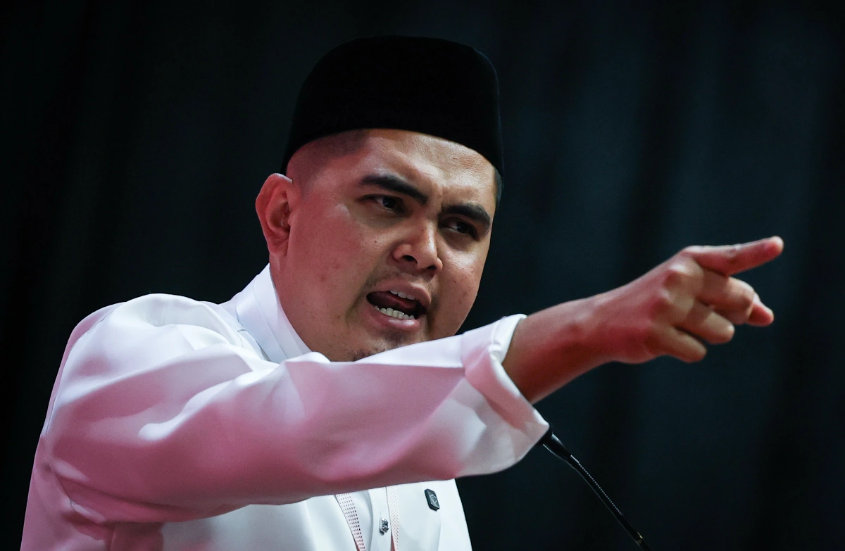 Akmal urges supporters to stop donations after receiving RM45,102